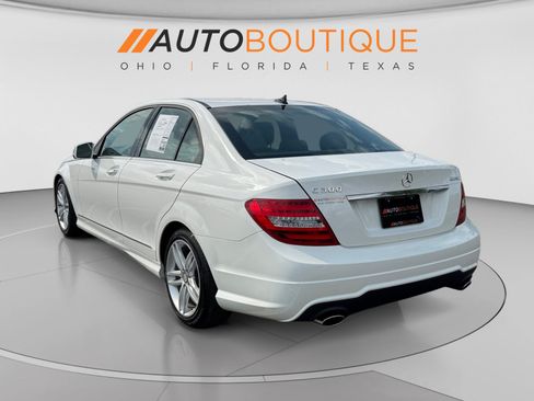 Used 2013 Mercedes-Benz C 300 4MATIC Sedan image 3