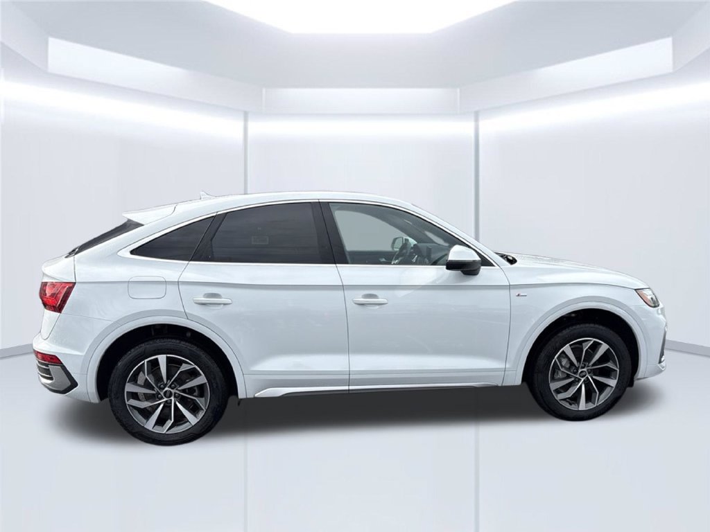Certified 2024 Audi Q5 2.0T Premium Plus w/ Premium Plus Package AWD/4WD image 12
