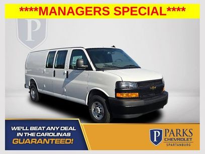 New 2025 Chevrolet Express 2500 Extended w/ Enhanced Convenience Package