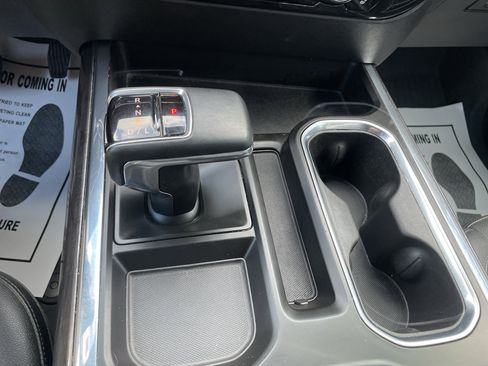 Certified 2023 Chevrolet Silverado 1500 LTZ AWD/4WD image 25