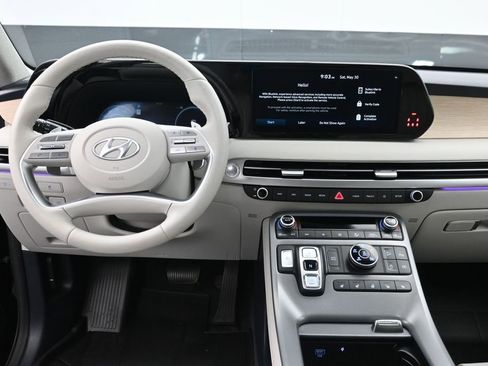 Used 2024 Hyundai Palisade Limited AWD/4WD image 11