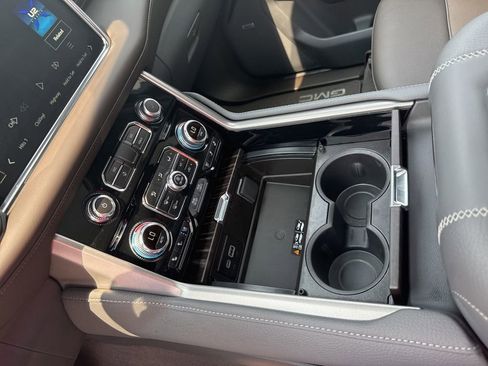 Used 2024 GMC Yukon XL Denali w/ Max Trailering Package image 21