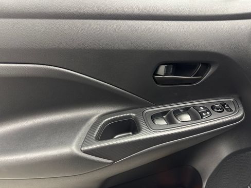 Used 2025 Nissan Versa S w/ Trunk Package FWD image 34