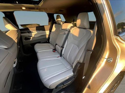 Certified 2026 INFINITI QX60 Luxe w/ Cargo Package AWD/4WD image 21