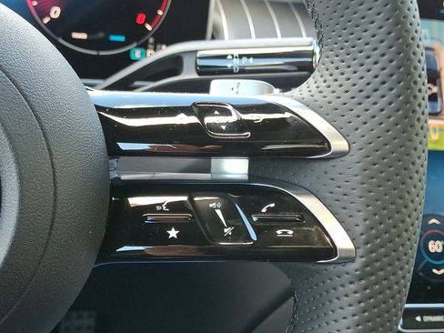 Used 2026 Mercedes-Benz GLC 300 4MATIC image 21