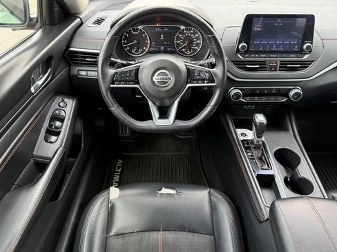 Used 2019 Nissan Altima 2.5 SR FWD image 17