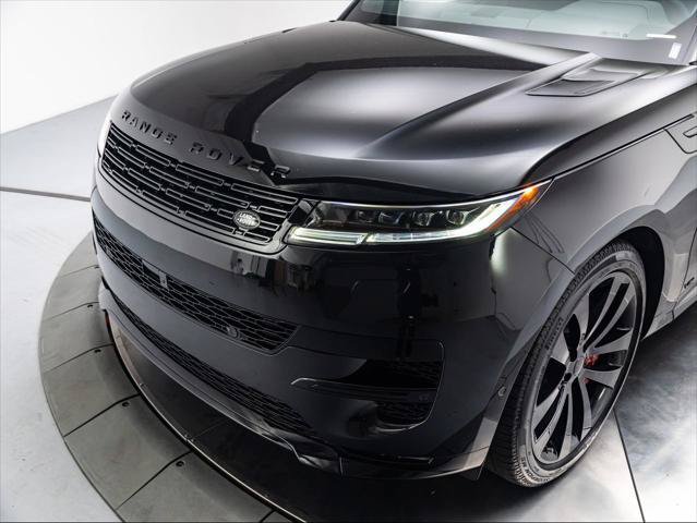 New 2026 Land Rover Range Rover Sport Dynamic SE AWD/4WD image 9