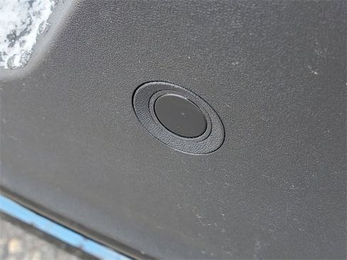 New 2026 Volvo XC40 B5 Core w/ Protection Package Premier image 9