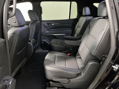 New 2026 Chevrolet Traverse High Country FWD image 32