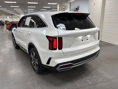 Used 2023 Kia Sorento EX image 5