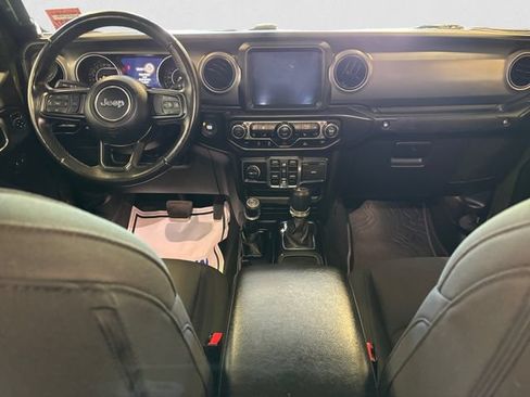 Used 2022 Jeep Gladiator Sport AWD/4WD image 11