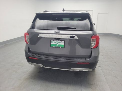 Used 2024 Ford Explorer XLT w/ Equipment Group 202A image 7