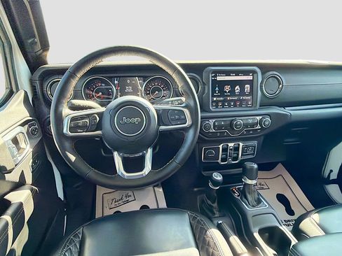 Used 2021 Jeep Gladiator Overland AWD/4WD image 25