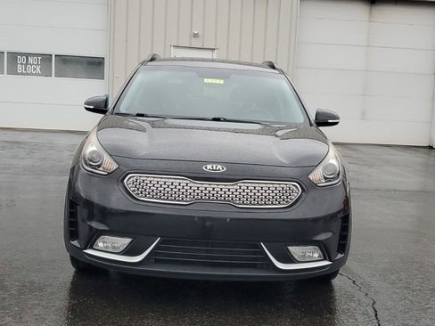 Used 2017 Kia Niro EX image 2