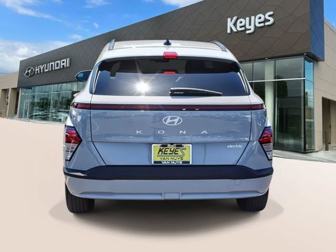 Certified 2024 Hyundai Kona SEL FWD image 6