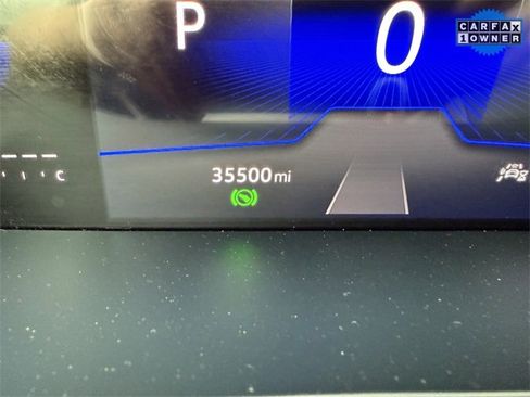 Used 2024 Volkswagen Taos SE image 21