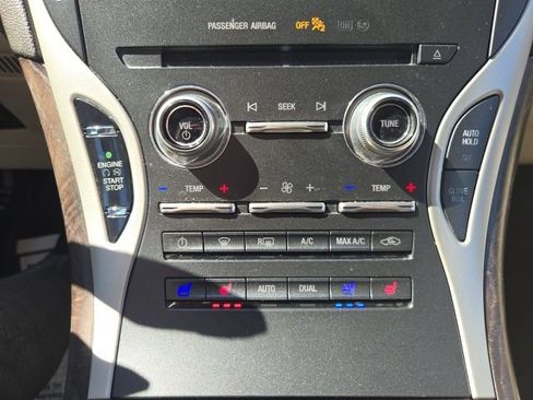 Used 2017 Lincoln MKX Reserve w/ Lincoln MKX Climate Package image 8