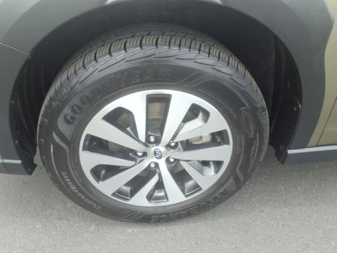 Used 2024 Subaru Outback Premium AWD/4WD image 14