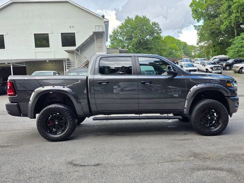 Used 2025 RAM 1500 Big Horn AWD/4WD image 8