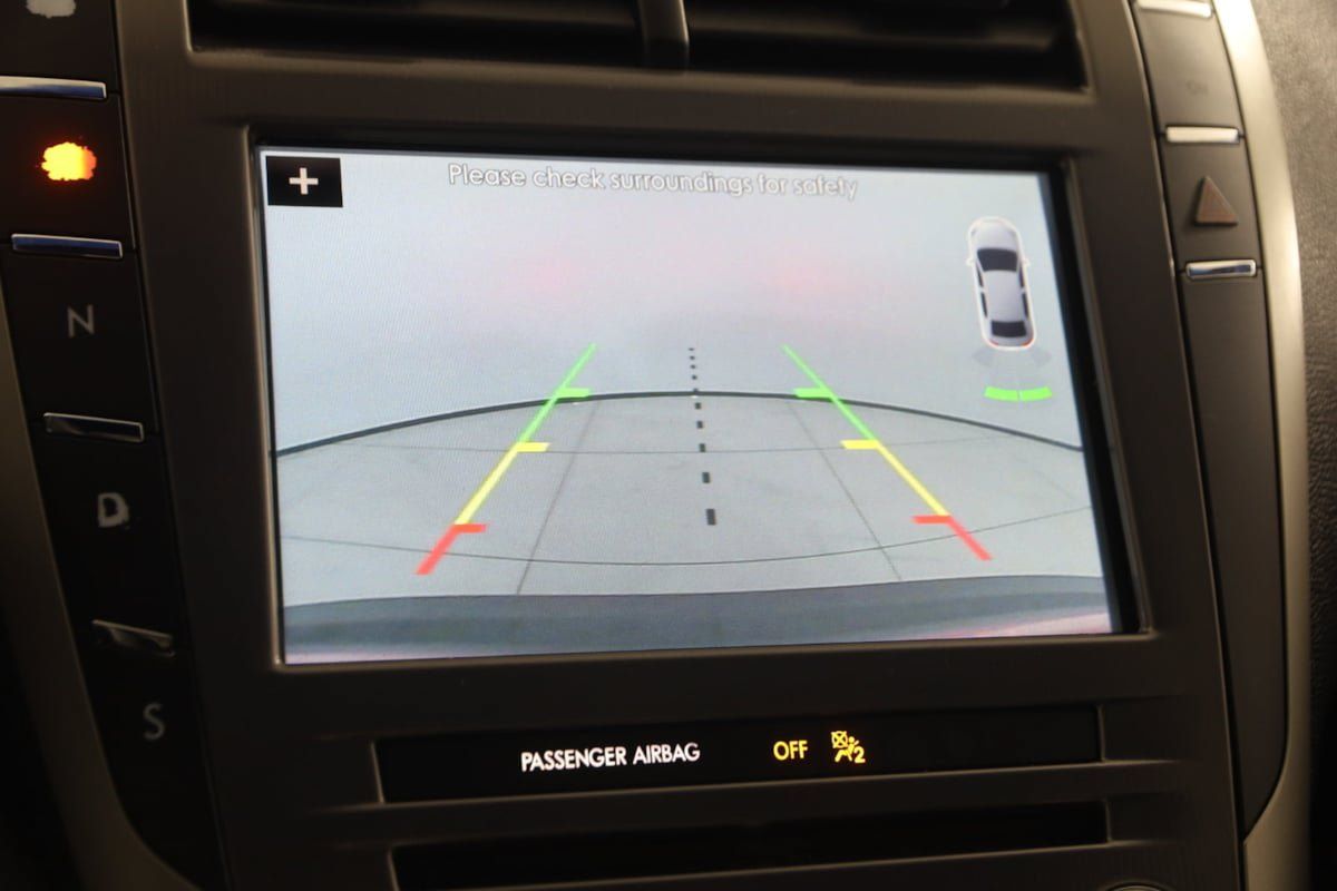 Used 2017 Lincoln MKZ Premiere FWD image 10