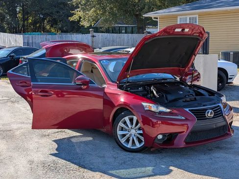 Used 2015 Lexus IS 250 image 10