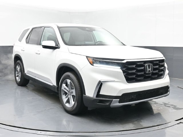 Used 2025 Honda Pilot EX-L image 2