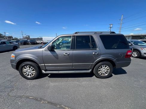 Used 2014 Ford Expedition XLT AWD/4WD image 4