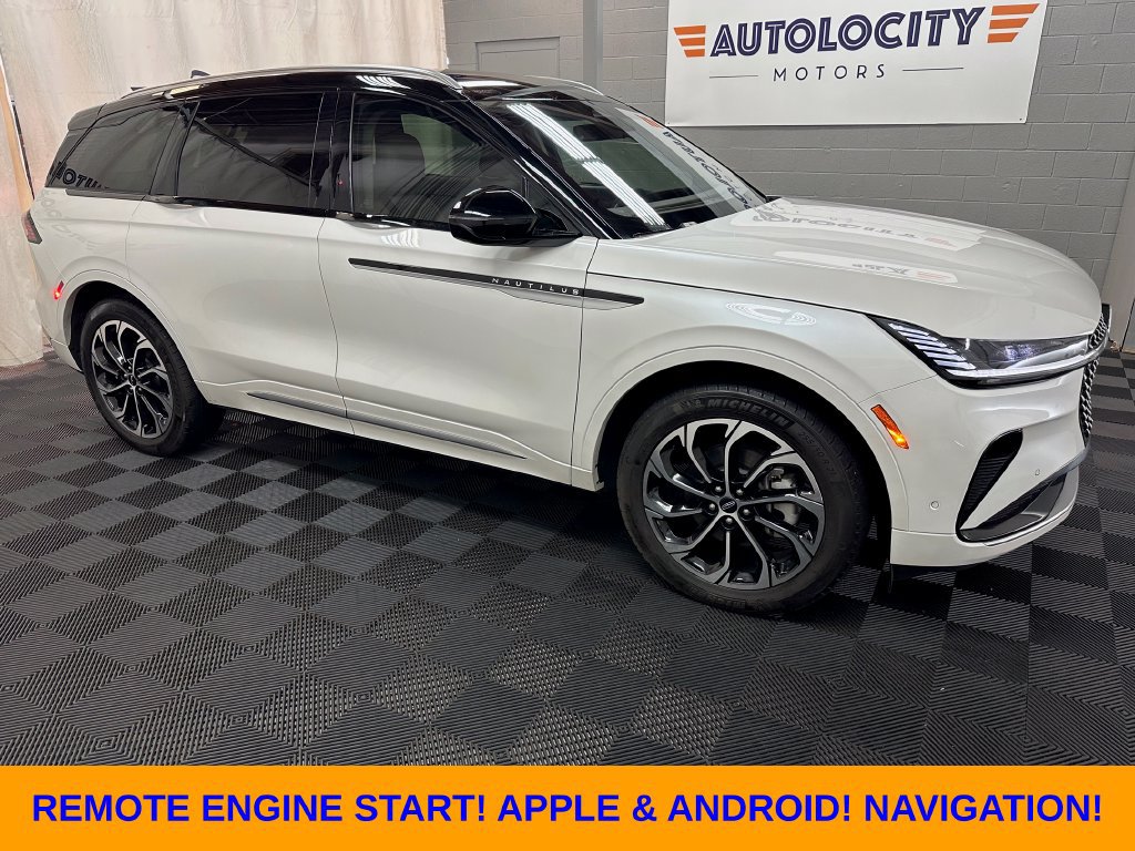 Used 2024 Lincoln Nautilus Reserve AWD/4WD image 1