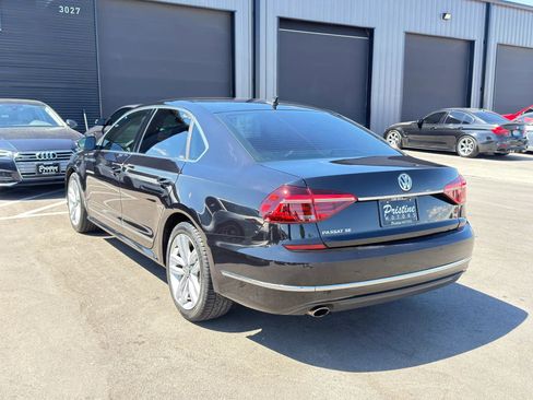 Used 2017 Volkswagen Passat 1.8T SE FWD image 5