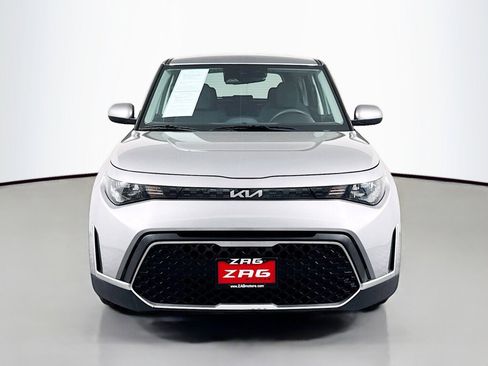 Used 2023 Kia Soul LX FWD image 8