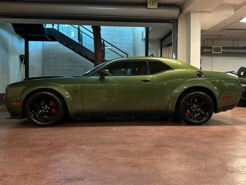 Used 2018 Dodge Challenger SRT Demon RWD image 2