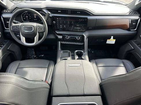 New 2026 GMC Sierra 2500 Denali w/ Denali Reserve Package AWD/4WD image 8