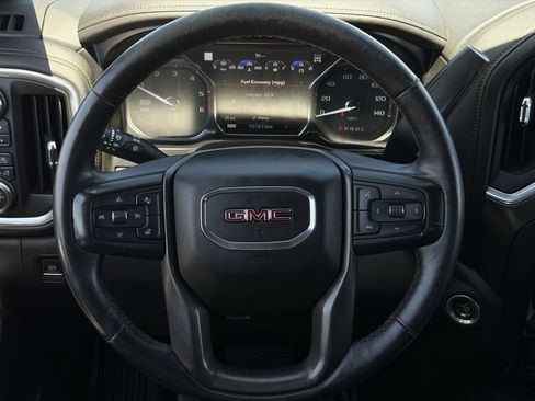 Used 2021 GMC Sierra 1500 AT4 w/ AT4 Value Package AWD/4WD image 15
