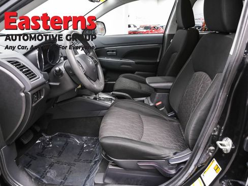 Used 2023 Mitsubishi Outlander Sport ES image 14