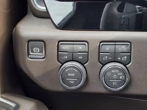 New 2026 Chevrolet Silverado 1500 LT Trail Boss w/ LT Trail Boss Premium Package AWD/4WD image 15