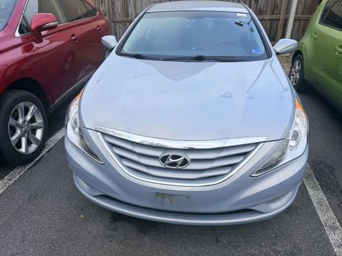 Used 2013 Hyundai Sonata GLS w/ Popular Equipment Pkg image 3