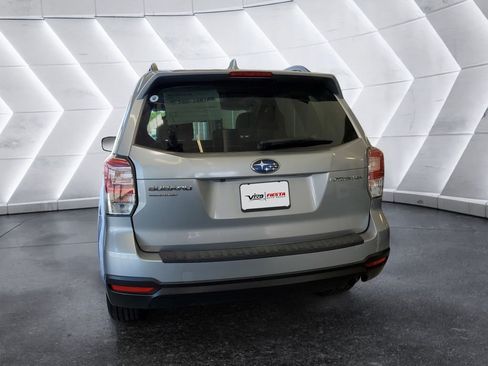 Used 2018 Subaru Forester 2.5i Premium AWD/4WD image 5