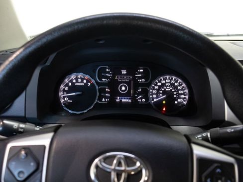 Used 2018 Toyota Tundra SR5 w/ TRD Off Road Package AWD/4WD image 31
