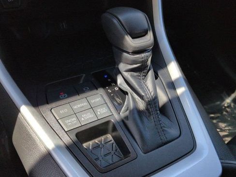 Certified 2025 Toyota RAV4 XLE AWD/4WD image 15