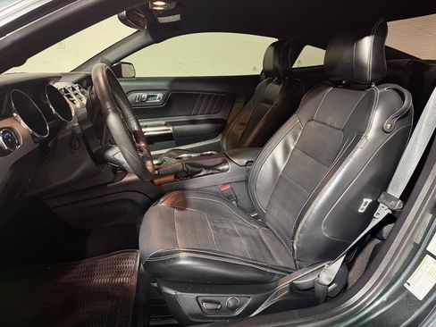 Used 2015 Ford Mustang Premium RWD image 10