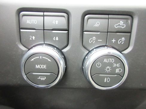 New 2026 GMC Sierra 1500 AT4 image 18