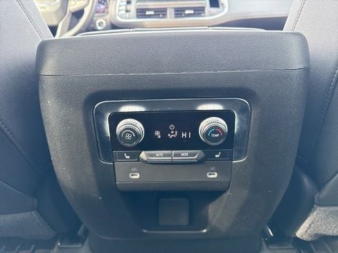 Used 2024 GMC Yukon XL AT4 w/ AT4 Premium Plus Package image 18