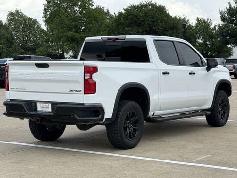 Used 2023 Chevrolet Silverado 1500 ZR2 w/ Technology Package AWD/4WD image 4