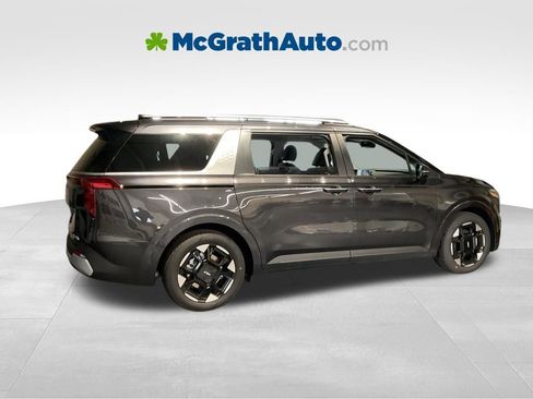 New 2026 Kia Carnival EX FWD image 4