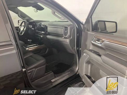 Used 2023 Chevrolet Silverado 1500 RST w/ Convenience Package II AWD/4WD image 11
