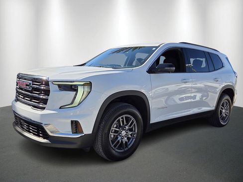 Used 2025 GMC Acadia Elevation image 3