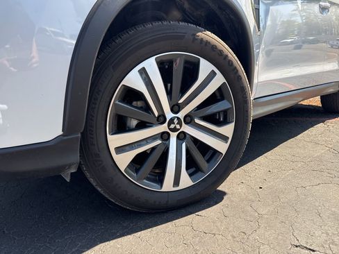 Used 2022 Mitsubishi Outlander Sport ES image 2