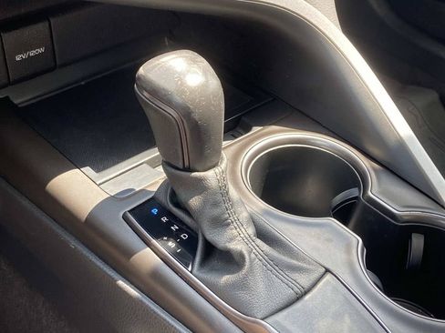 Used 2021 Toyota Camry SE FWD image 39