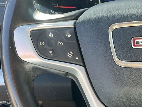 Certified 2022 GMC Terrain SLT w/ Infotainment Package II image 16