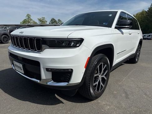 Used 2023 Jeep Grand Cherokee L Limited w/ Luxury Tech Group II AWD/4WD image 1